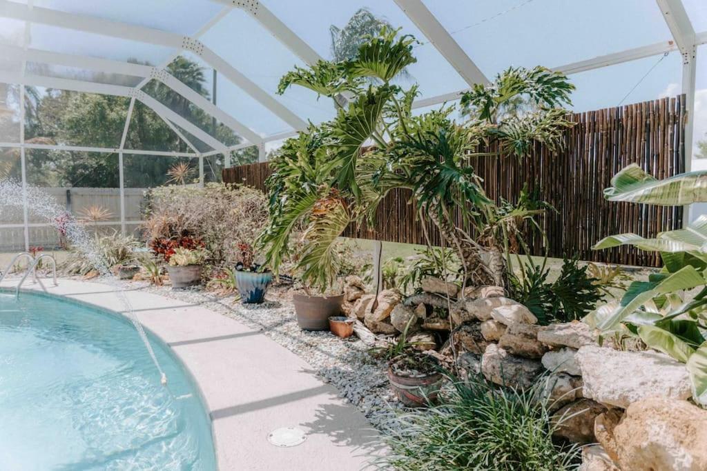 Entire Home, Heated Pool, Just 10 Min To Beach! Vero Beach Exterior photo